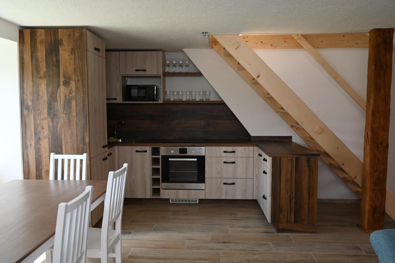 Penzion Mezi řádky Jindřichův Hradec Exterior foto