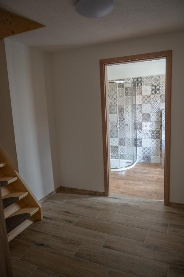 Penzion Mezi řádky Jindřichův Hradec Exterior foto