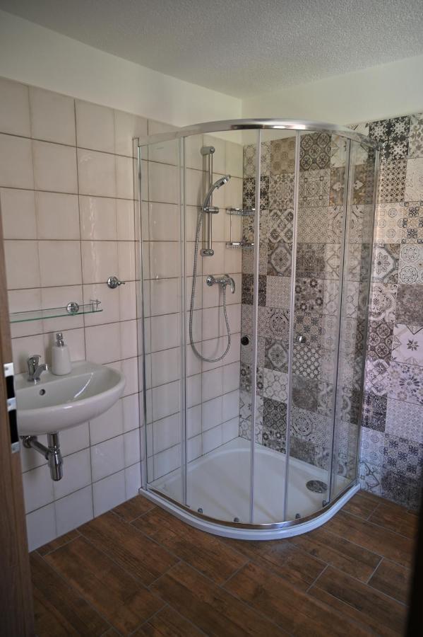 Penzion Mezi řádky Jindřichův Hradec Exterior foto